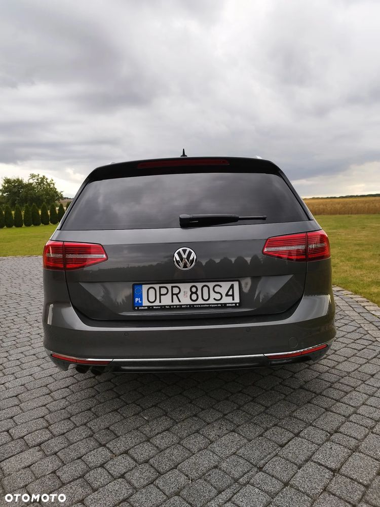 Volkswagen Passat 2.0 TDI SCR 4Mot DSG Highline - 4