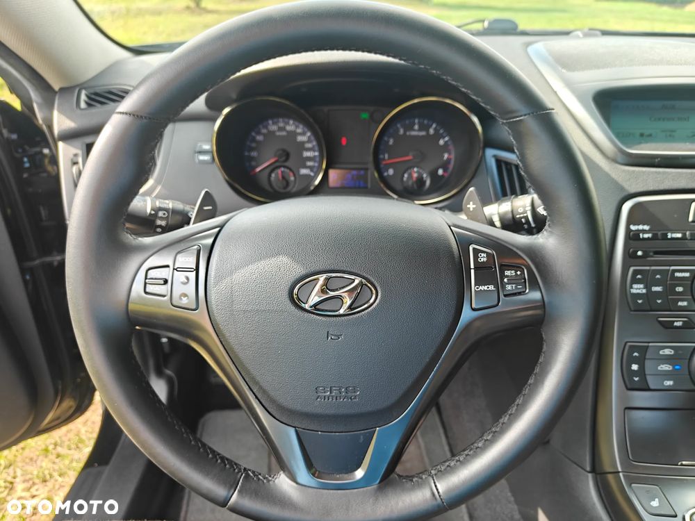 Hyundai Genesis Coupe 3.8 V6 Automatik - 15
