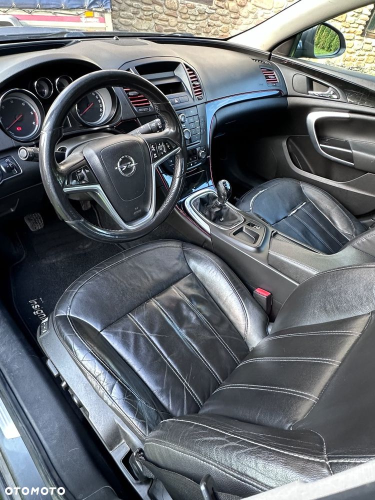 Opel Insignia - 8