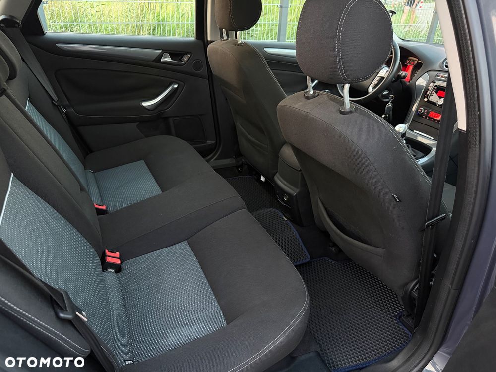 Ford Mondeo - 20
