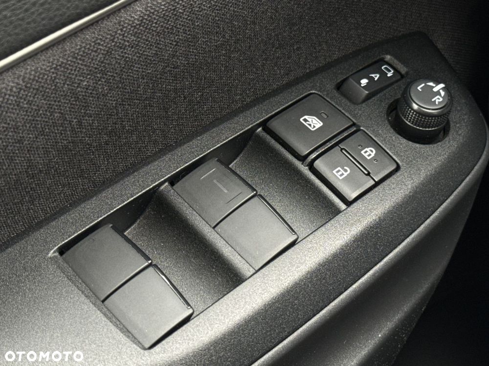 Toyota Yaris Cross Hybrid 1.5 Style - 17