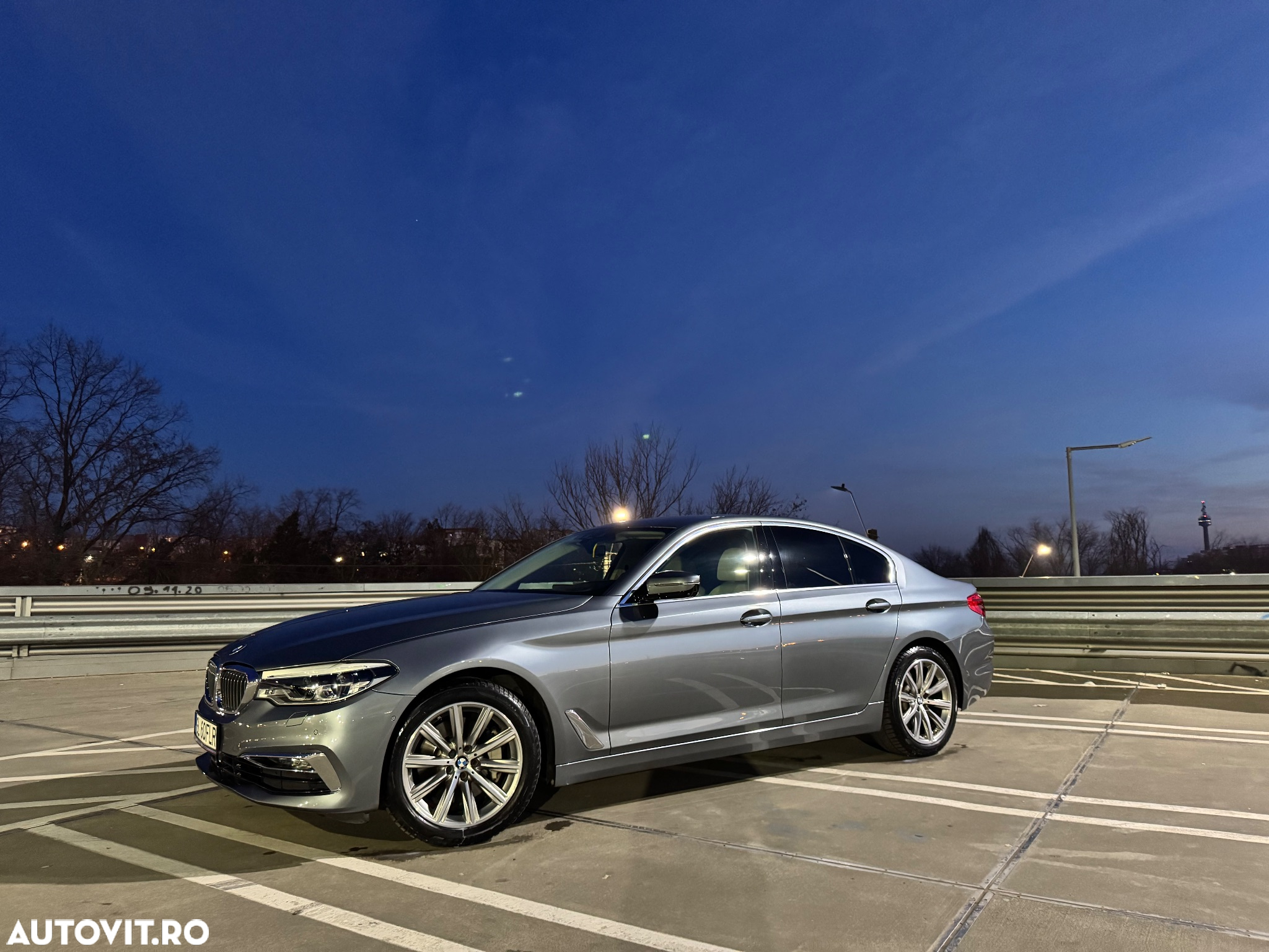 BMW Seria 5 530i xDrive AT - 4