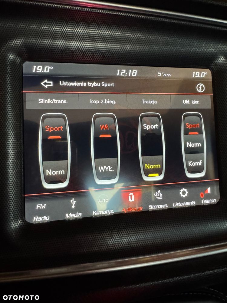 Dodge Challenger 5.7 R/T - 25