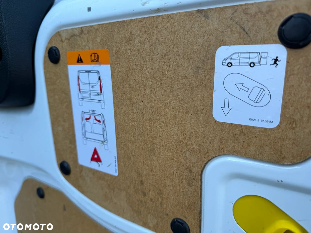 Ford Transit Connect - 12