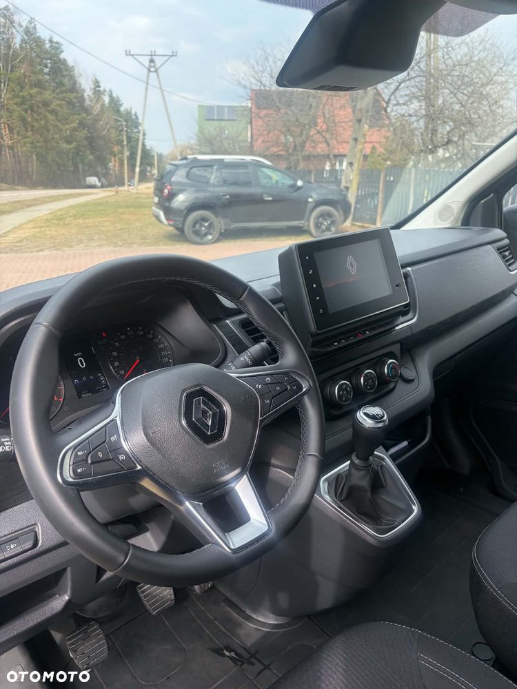 Renault Trafic - 11