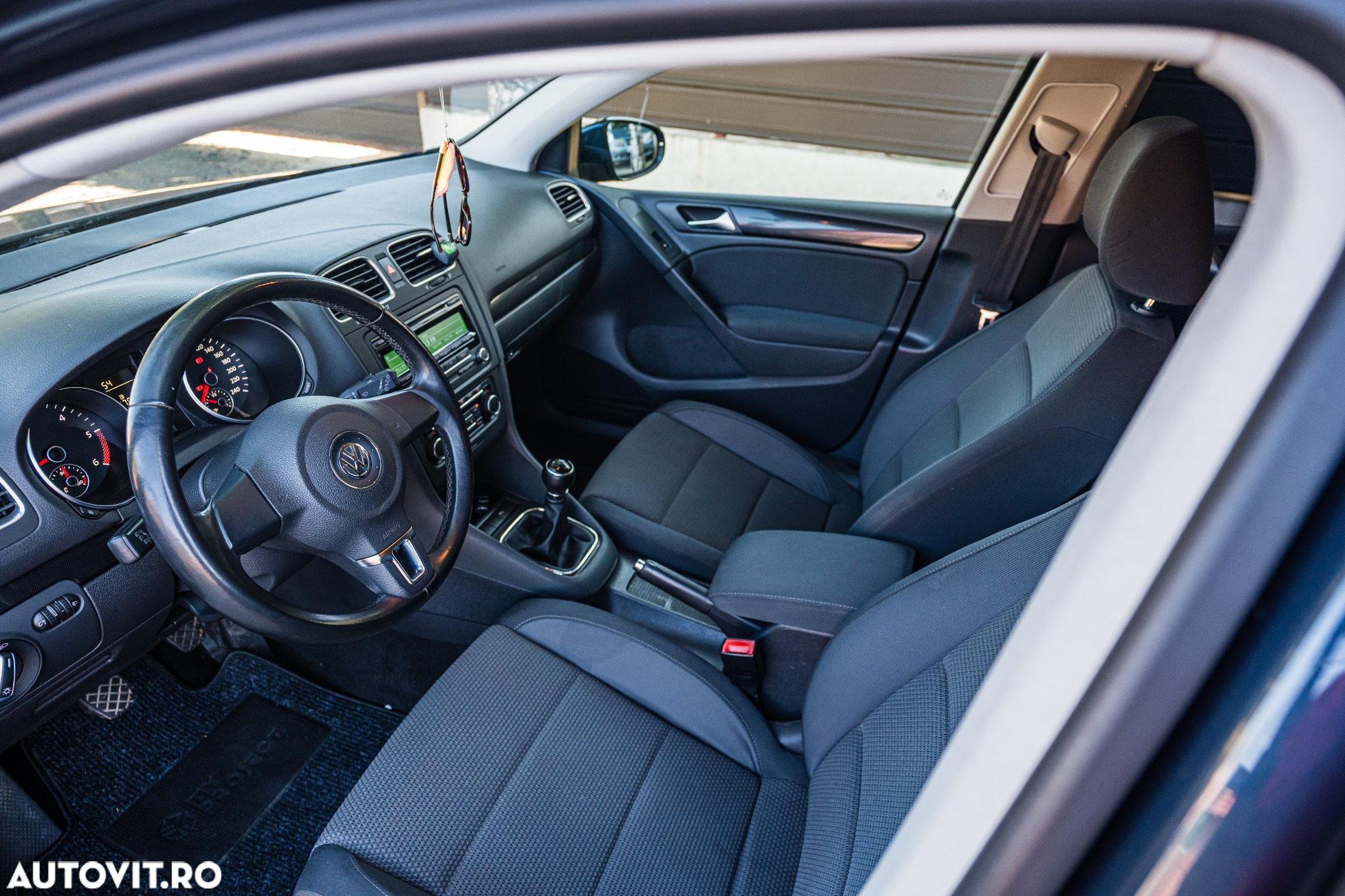 Volkswagen Golf 1.6 TDI BlueMotion Technology Comfortline - 6