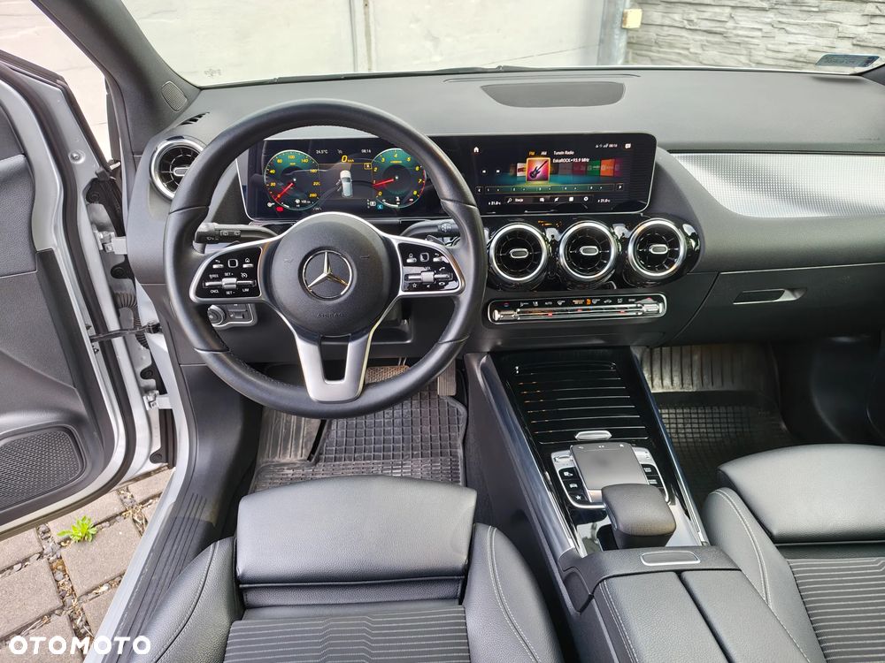 Mercedes-Benz Klasa B 180 Progressive 7G-DCT - 29