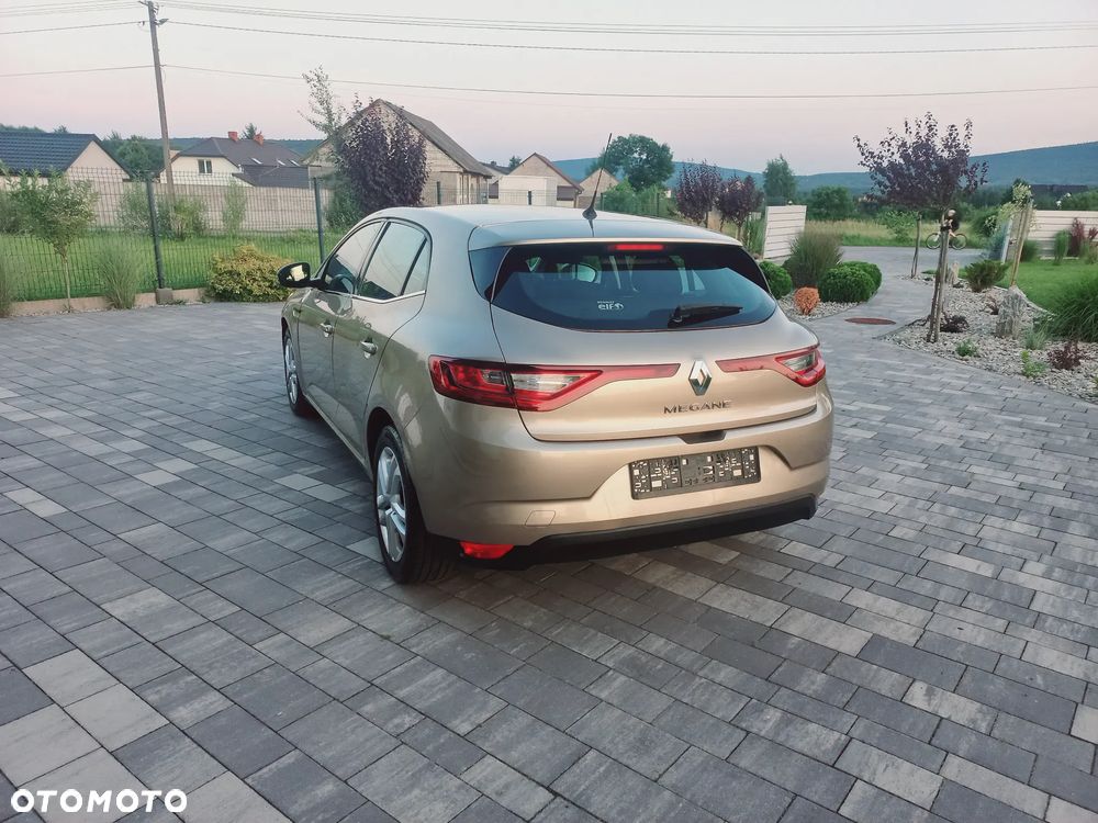Renault Megane 1.2 16V TCE Energy Dynamique - 8