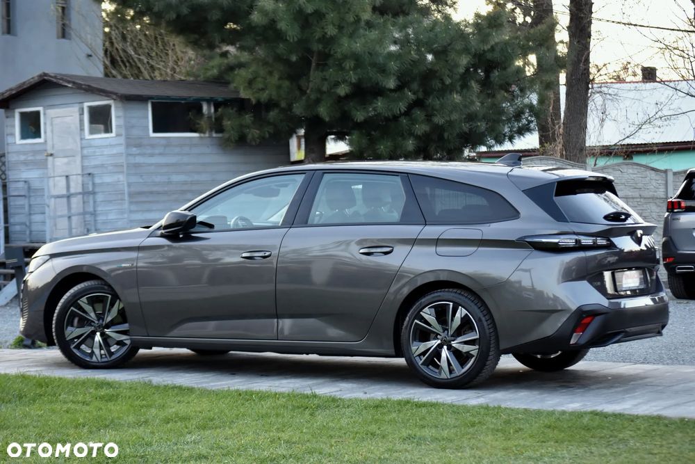 Peugeot 308 180 e-EAT8 GT - 12