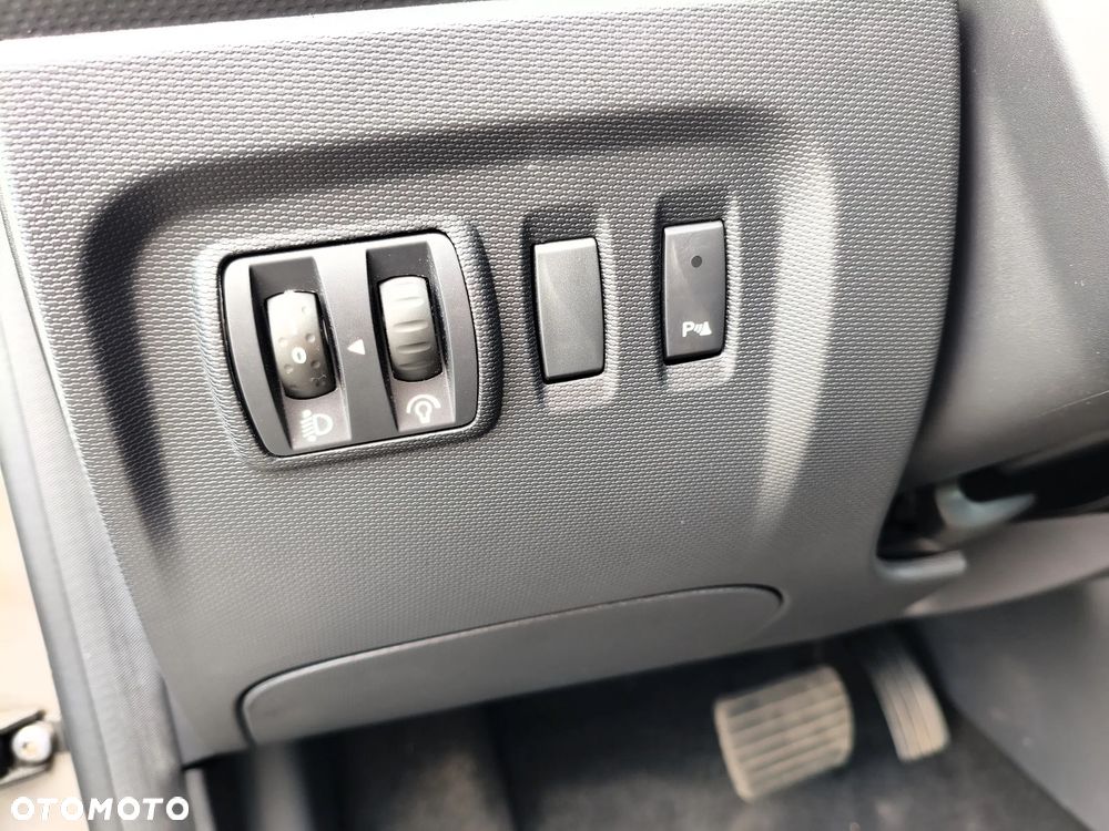 Renault Captur - 17