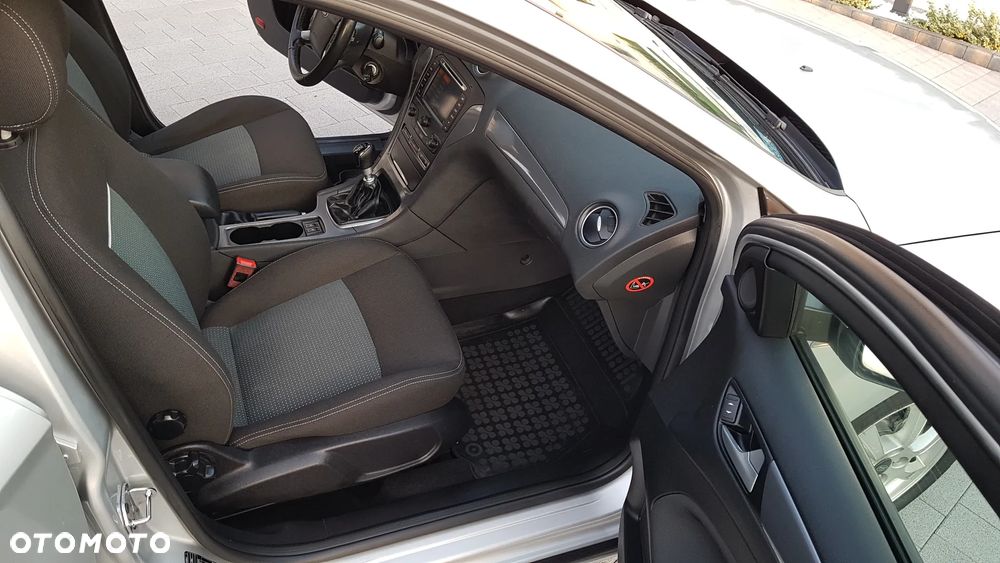 Ford Mondeo 1.6 TDCi Ambiente Plus - 21