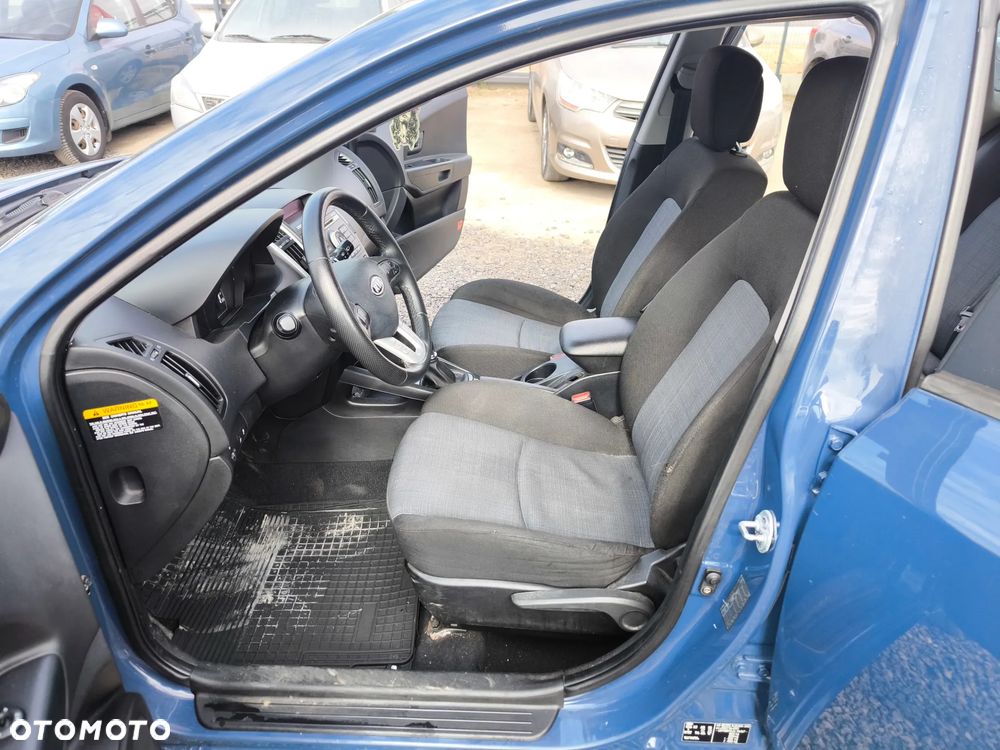 Kia Ceed 1.4 Comfort + - 22