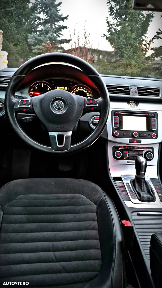 Volkswagen Passat Variant 2.0 Blue TDI DSG SCR Highline - 23