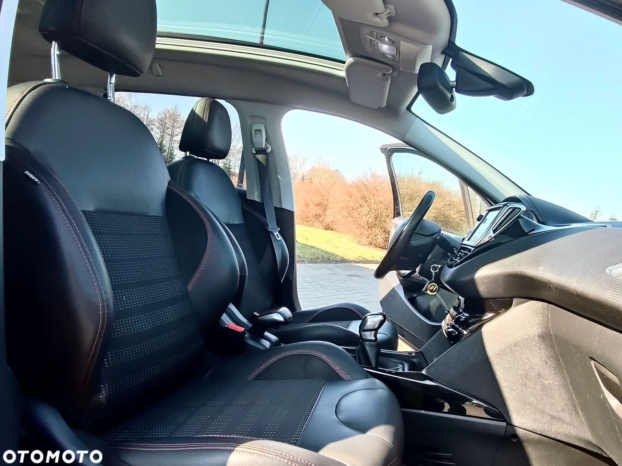 Peugeot 2008 - 18