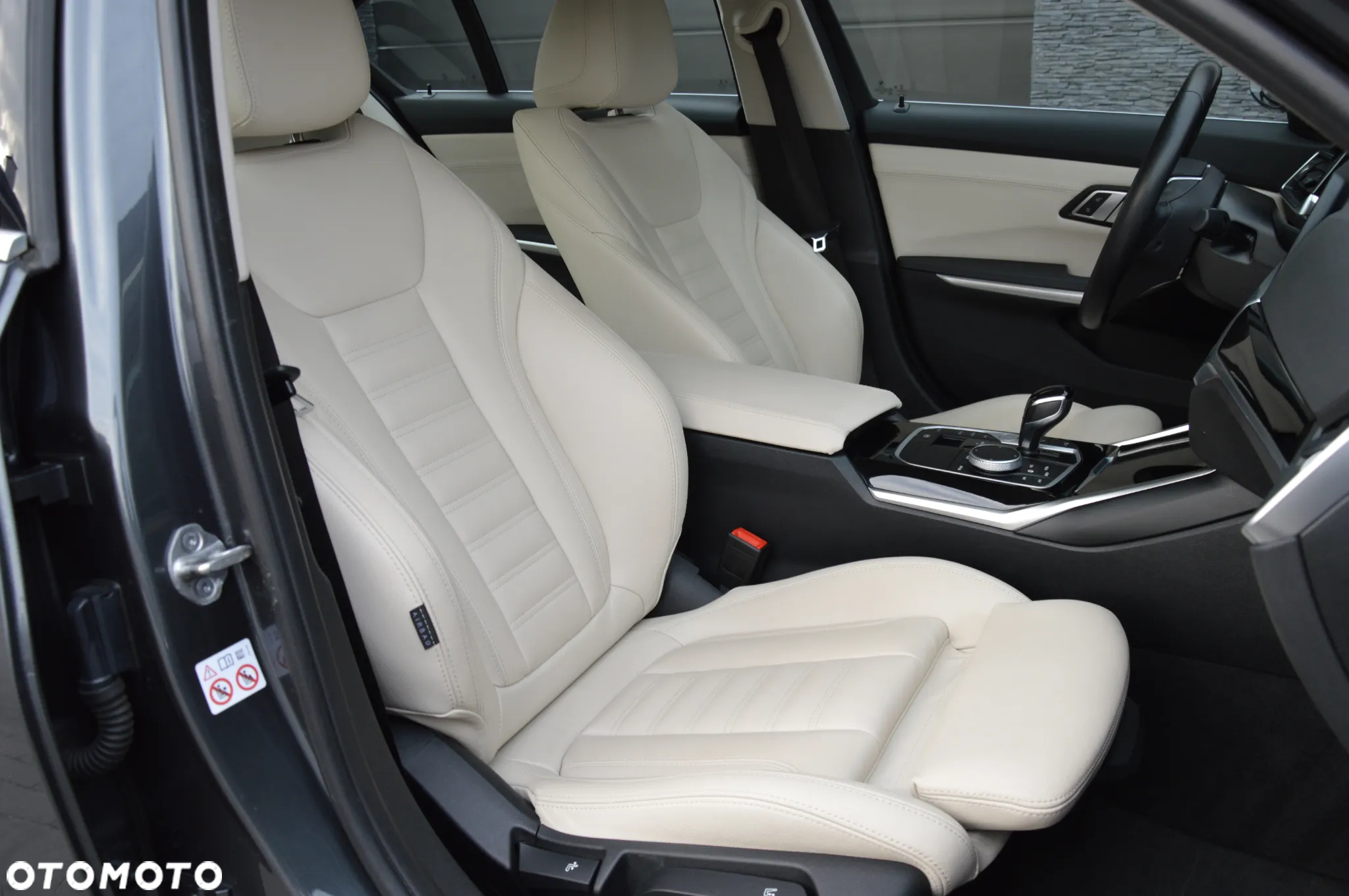 BMW Seria 3 320i Sport Line - 19