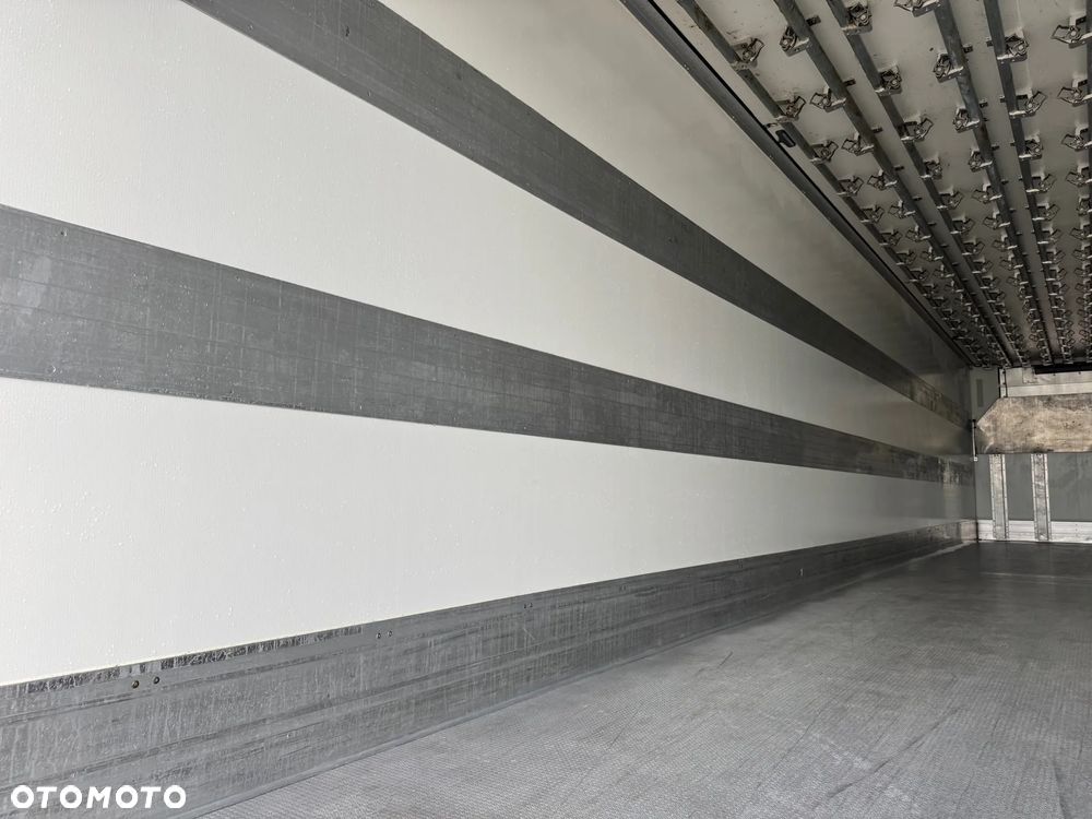 Krone Hakowa, Carrier Vector HE19, Nowe opony!! - 14