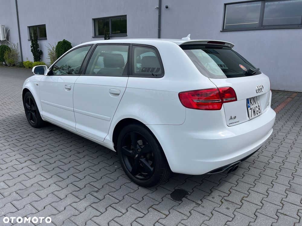 Audi A3 Sportback - 3