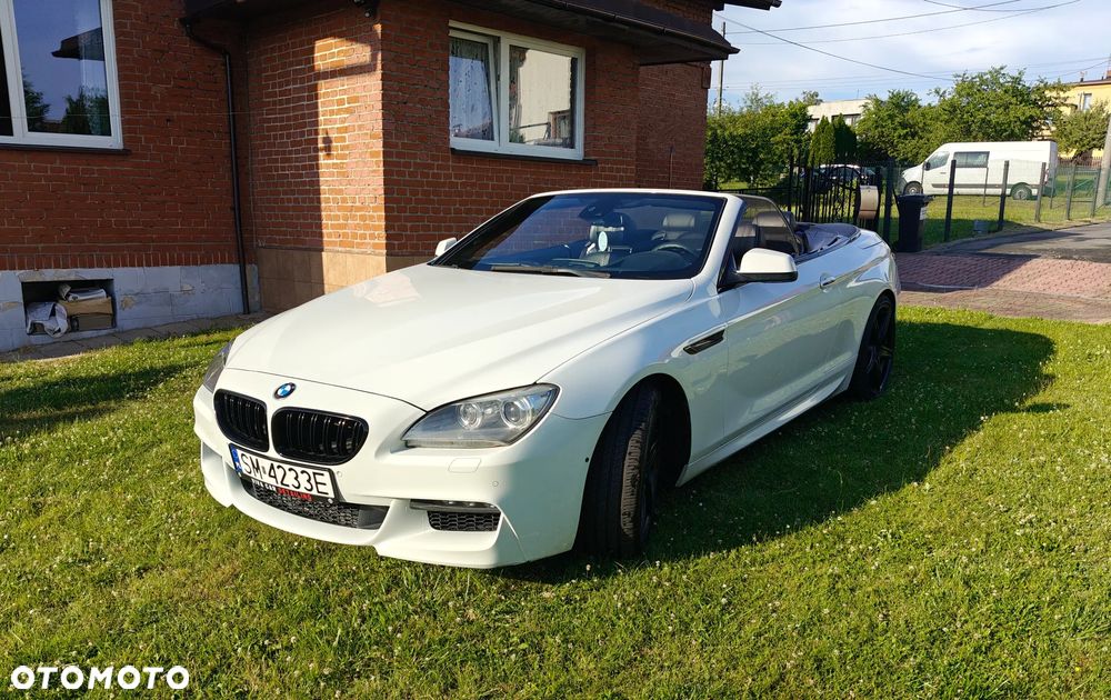 BMW Seria 6 650i - 12