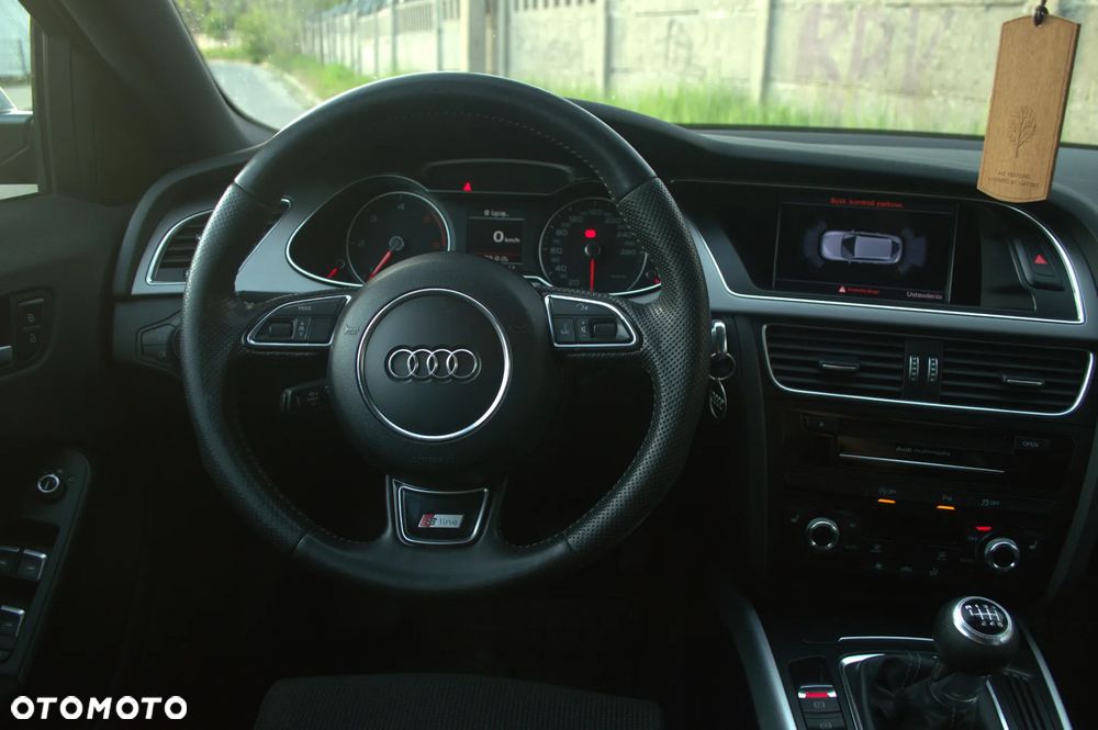 Audi A4 Avant 2.0 TDI - 10