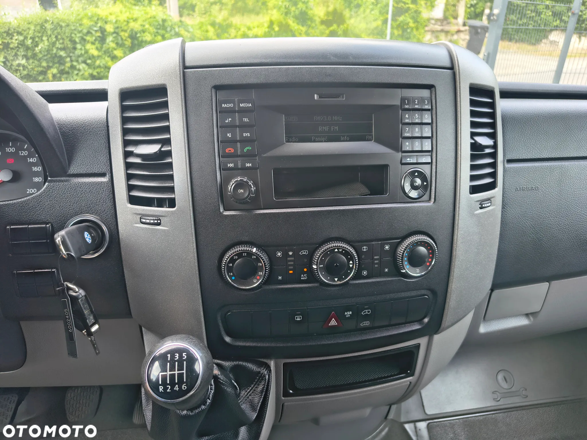 Volkswagen Crafter - 28