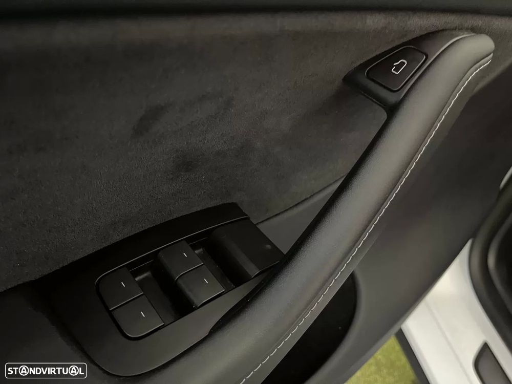 Tesla Model Y Long Range Tração Integral - 40