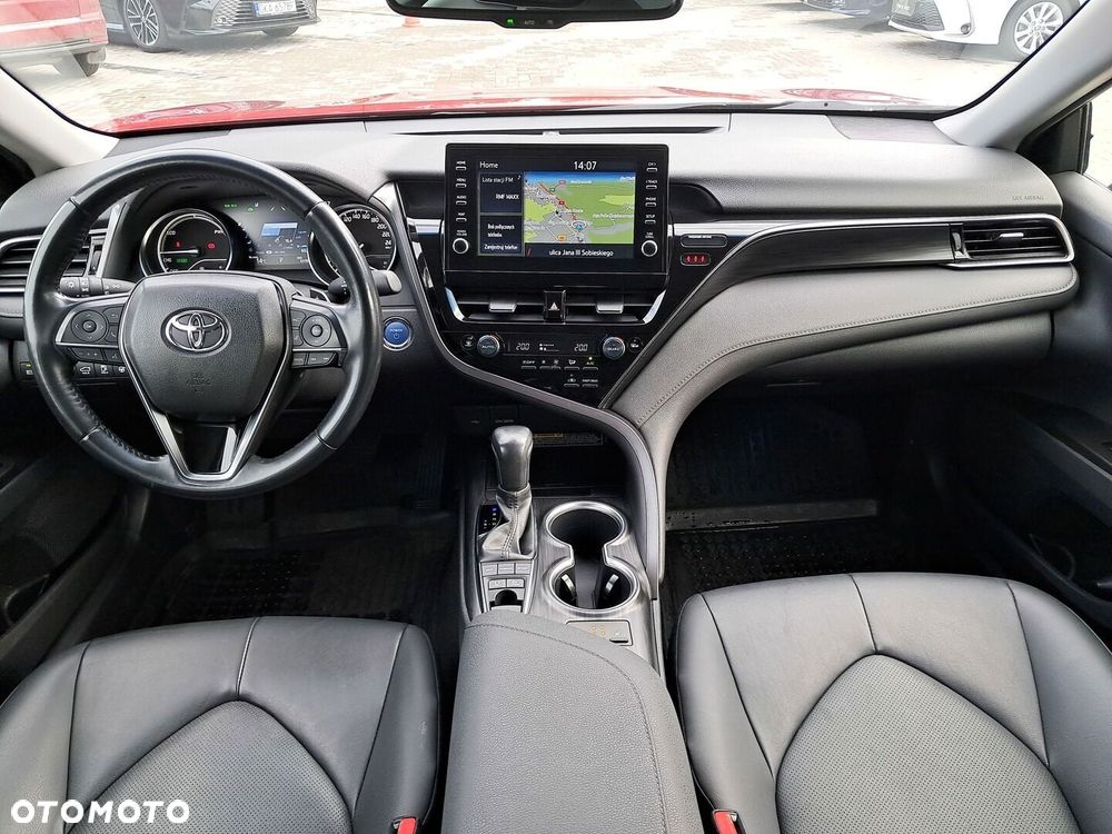 Toyota Camry 2.5 Hybrid Executive CVT - 16