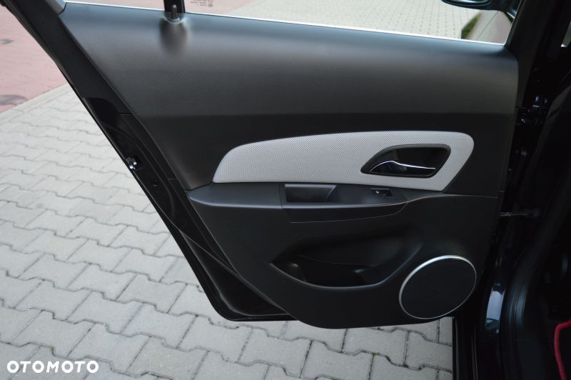 Chevrolet Cruze - 19