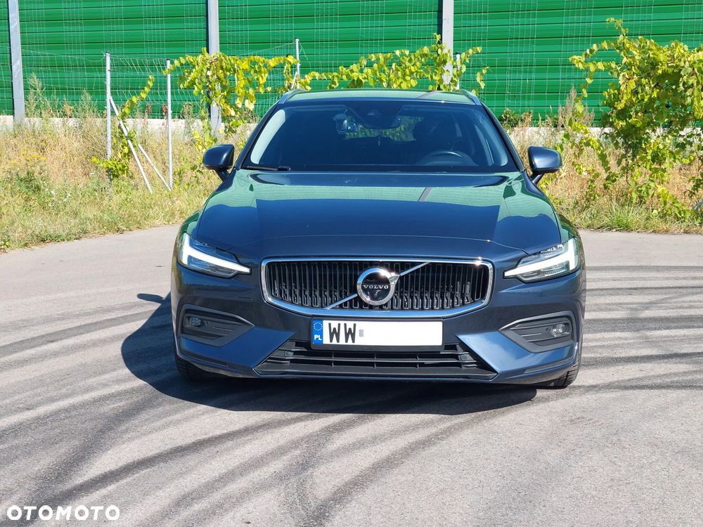Volvo V60 D4 Momentum Pro - 2
