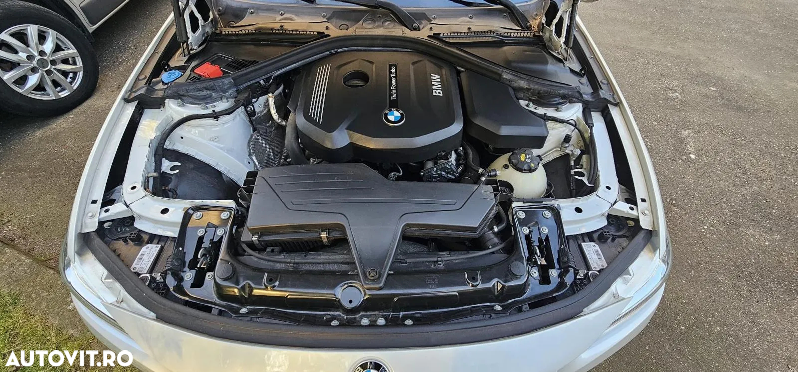 BMW Seria 3 318i Touring Aut. - 7