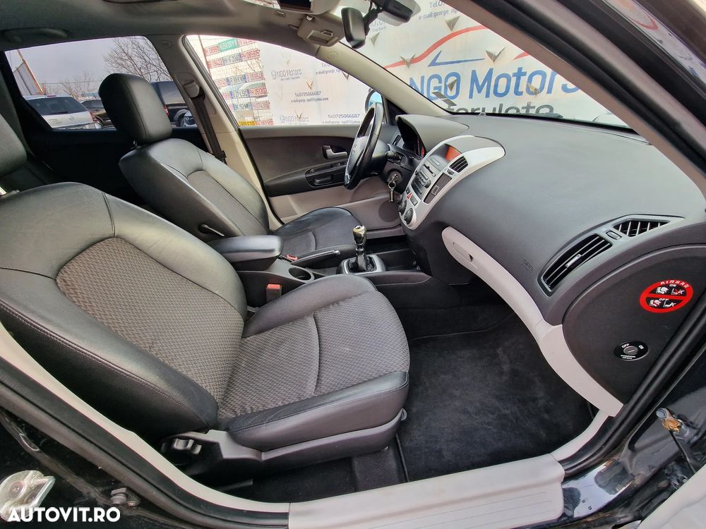 Kia Ceed 2.0 CRDi Spirit - 2