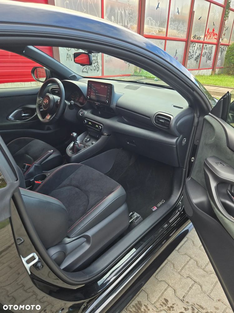 Toyota Yaris GR 1.6 Dynamic - 17