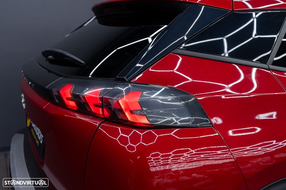 Peugeot 2008 BlueHDi 130 EAT8 Allure Pack - 17