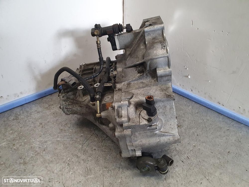 CAIXA VELOCIDADES NISSAN PRIMERA HATCHBACK 2000 -320102J066 - 4