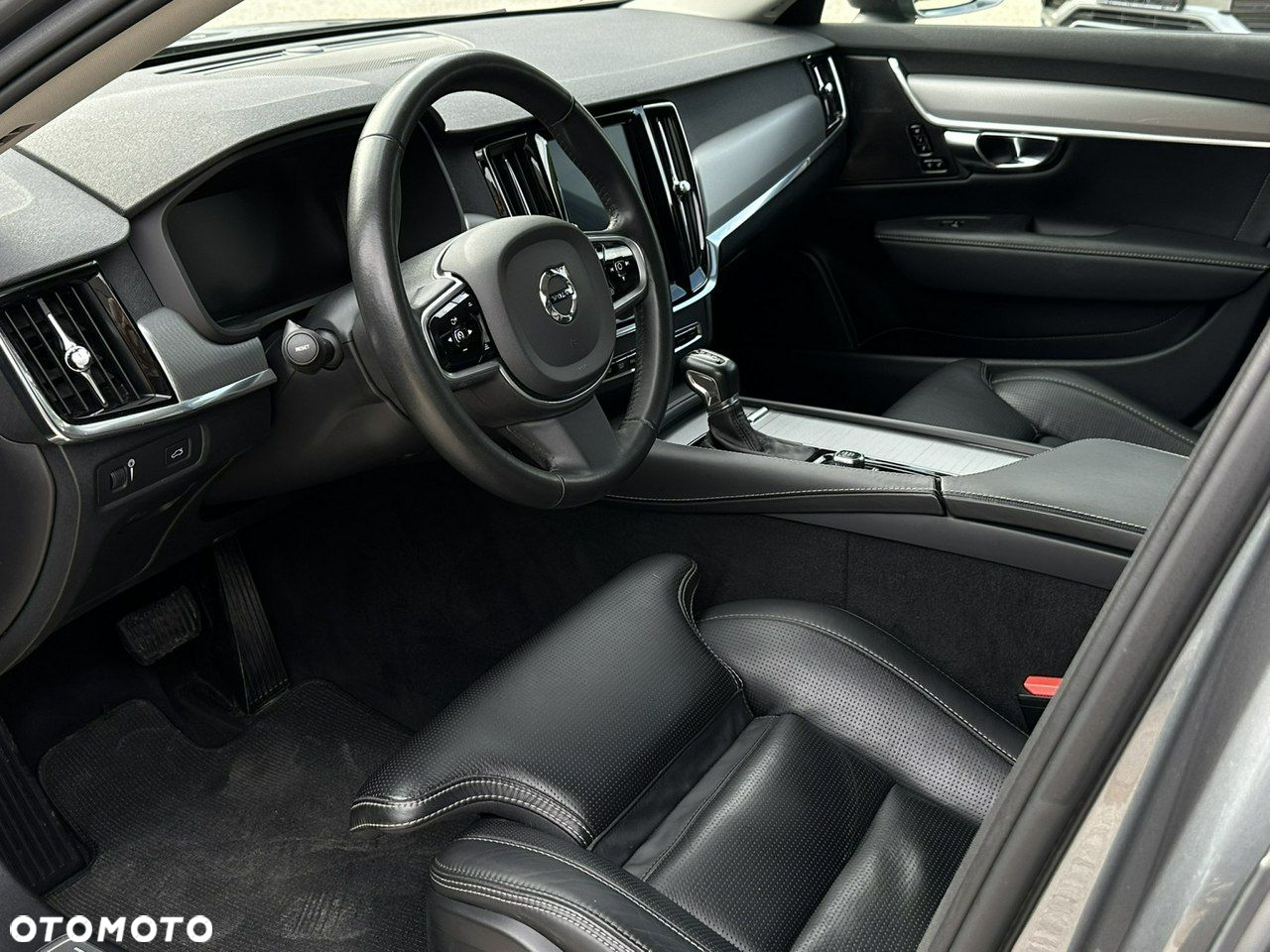 Volvo V90 Cross Country D5 SCR AWD Pro - 13