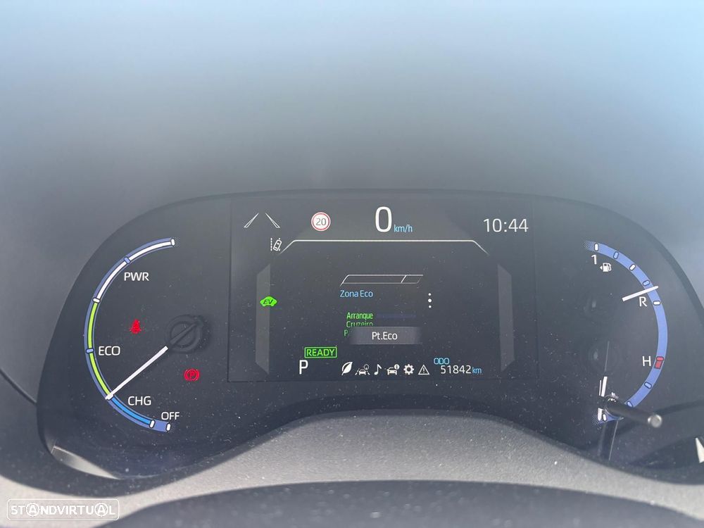 Toyota Yaris Cross 1.5 HDF Comfort Plus - 22
