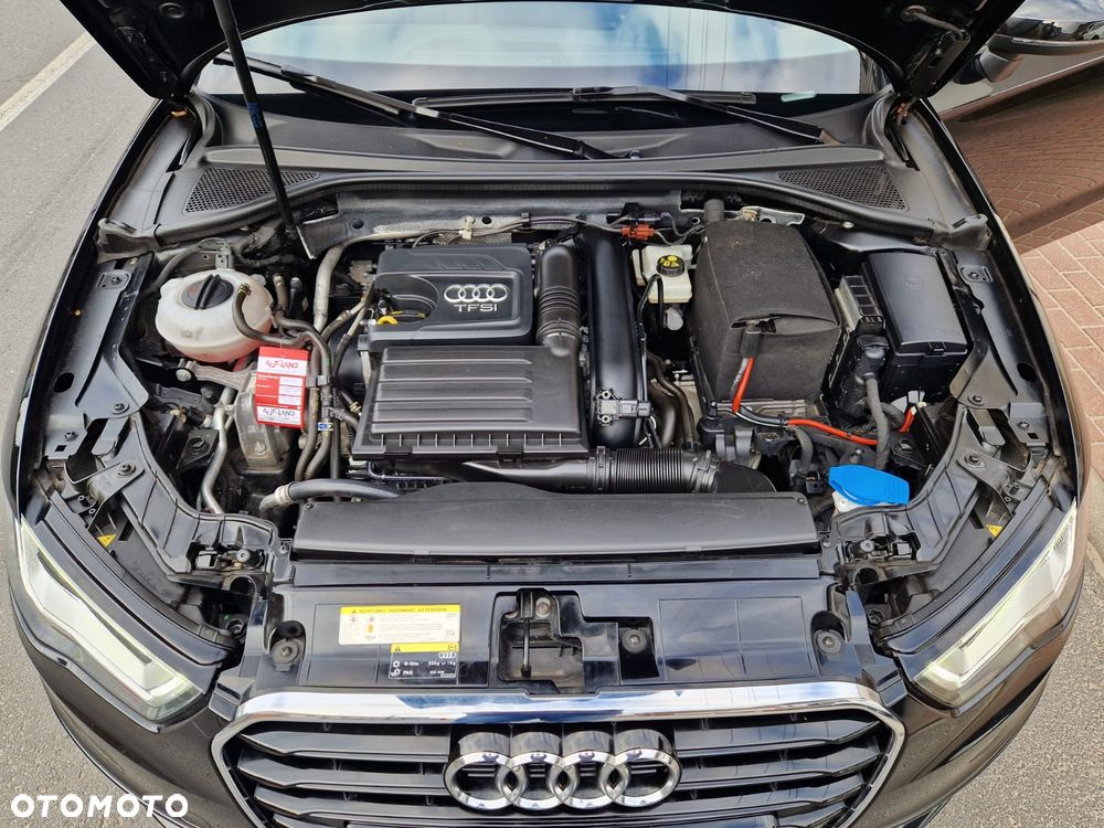 Audi A3 Sportback 1.4 TFSI S tronic S line Sportpaket - 29