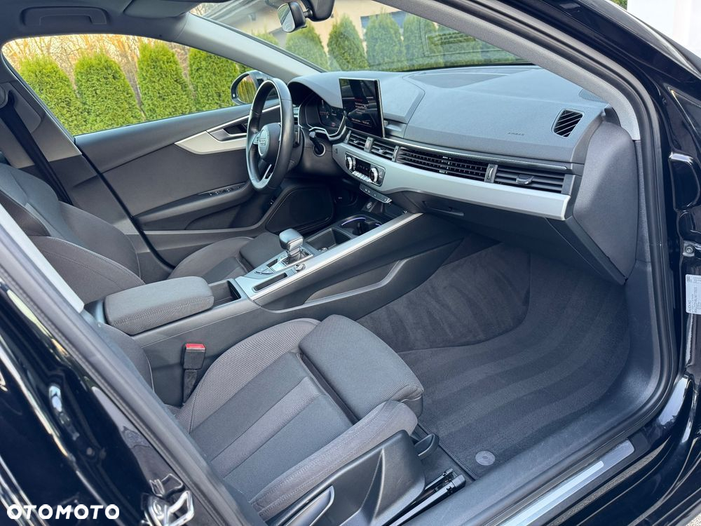 Audi A4 35 TFSI S tronic - 22