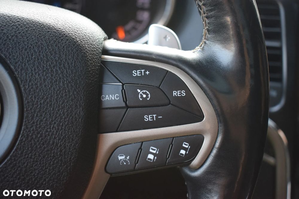 Jeep Grand Cherokee 3.0 CRD Overland Summit - 22