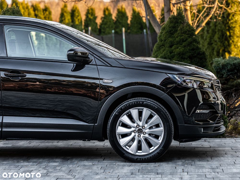 Opel Grandland X 1.2 Start/Stop Business Edition - 9