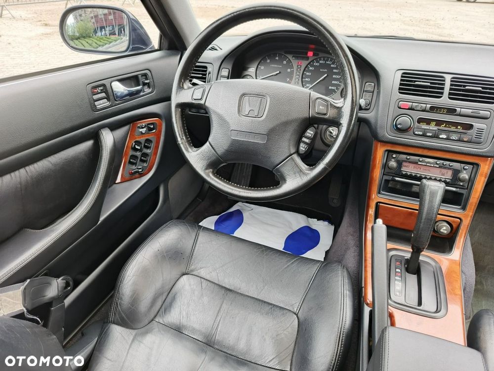 Honda Legend - 11