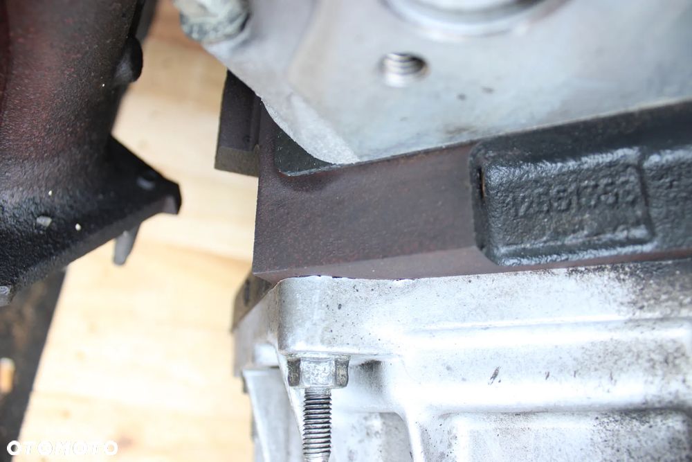 SILNIK 5.3 V8 LM7 + AUTOMAT 4L60E 2WD / GMC YUKON 2000 - 9
