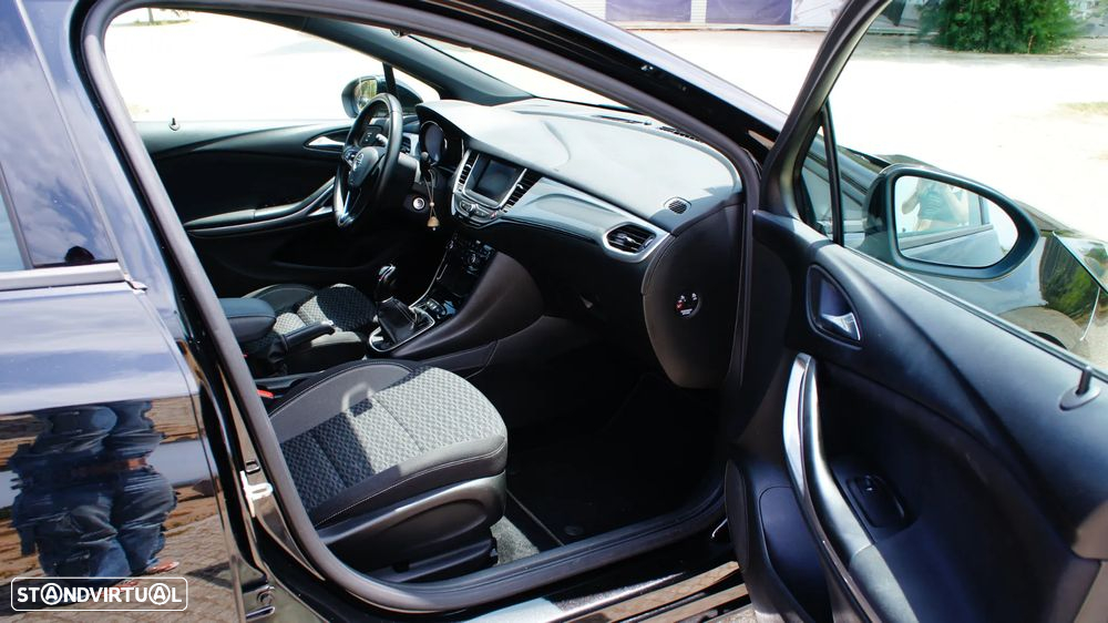 Opel Astra Sports Tourer - 17