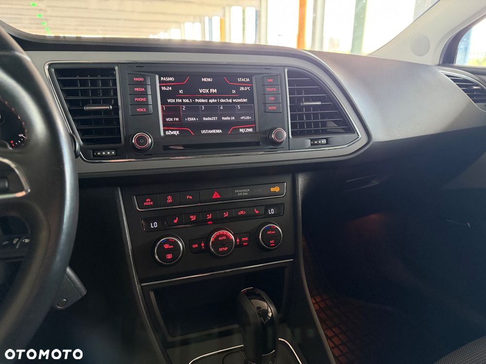 Seat Leon 1.8 TSI Start&Stop DSG XCELLENCE - 37