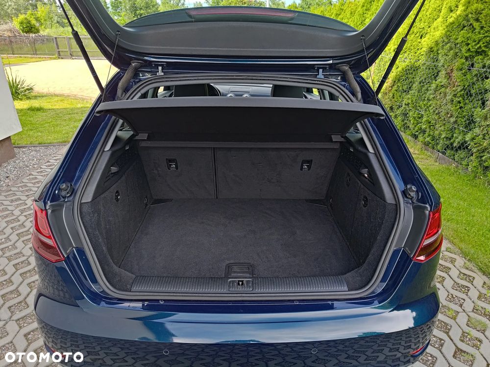 Audi A3 Sportback - 16