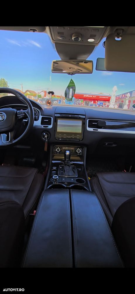 Volkswagen Touareg 3.0 V6 TDI BMT - 16