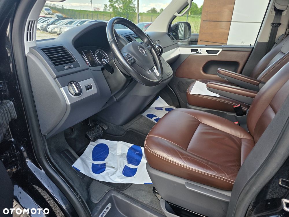Volkswagen Multivan - 15