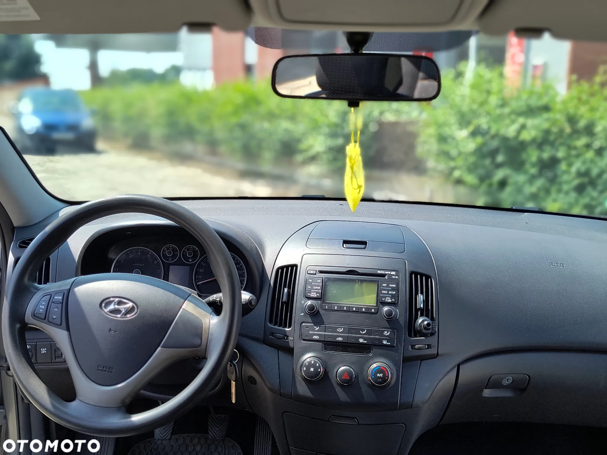 Hyundai i30 1.6 Comfort - 14