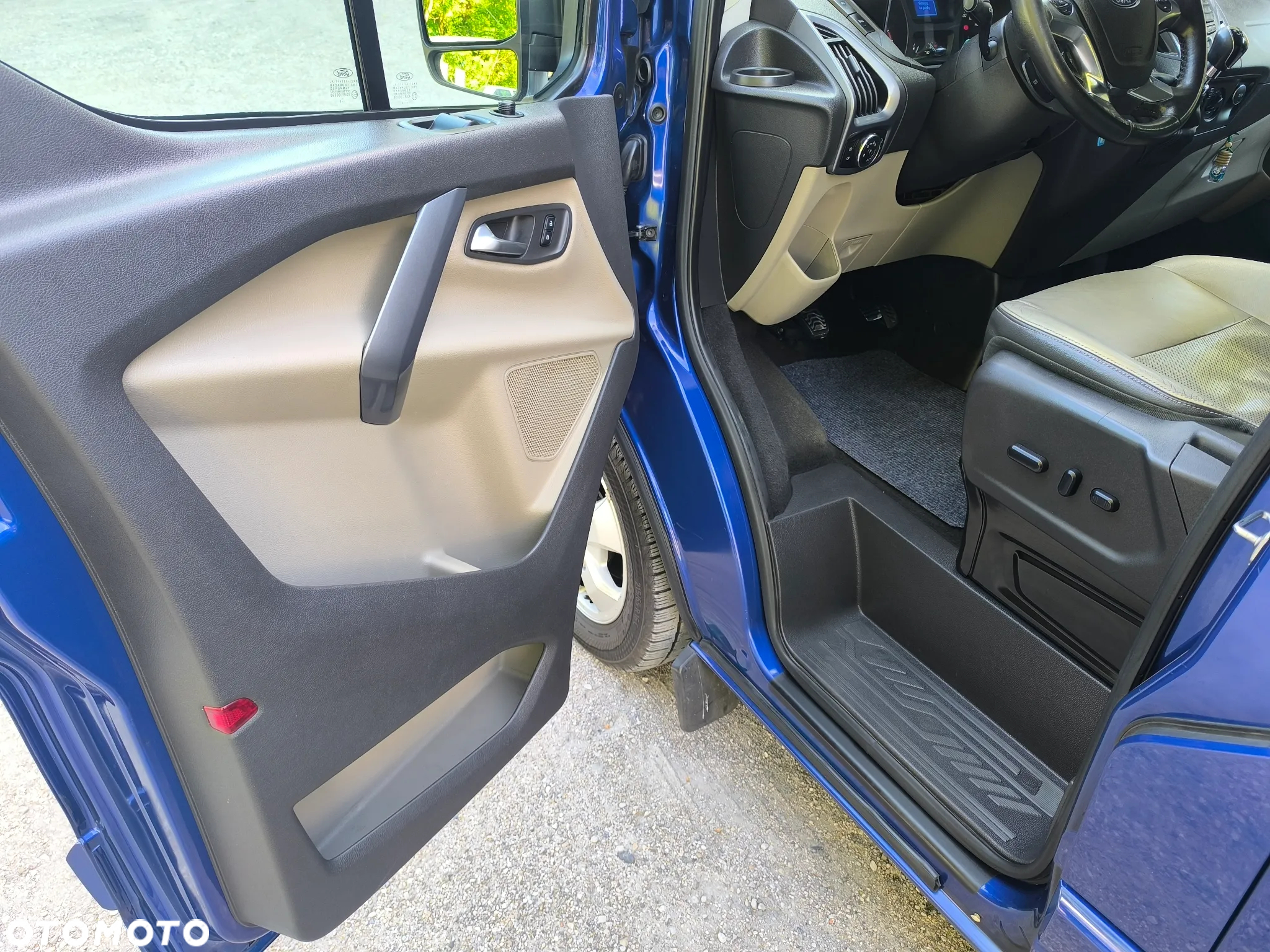 Ford Tourneo Custom 2.0 EcoBlue L2 Titanium - 16