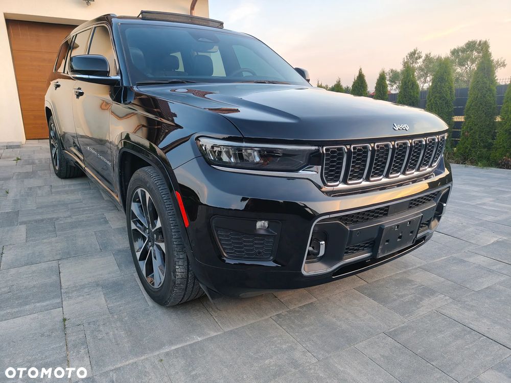 Jeep Grand Cherokee - 12