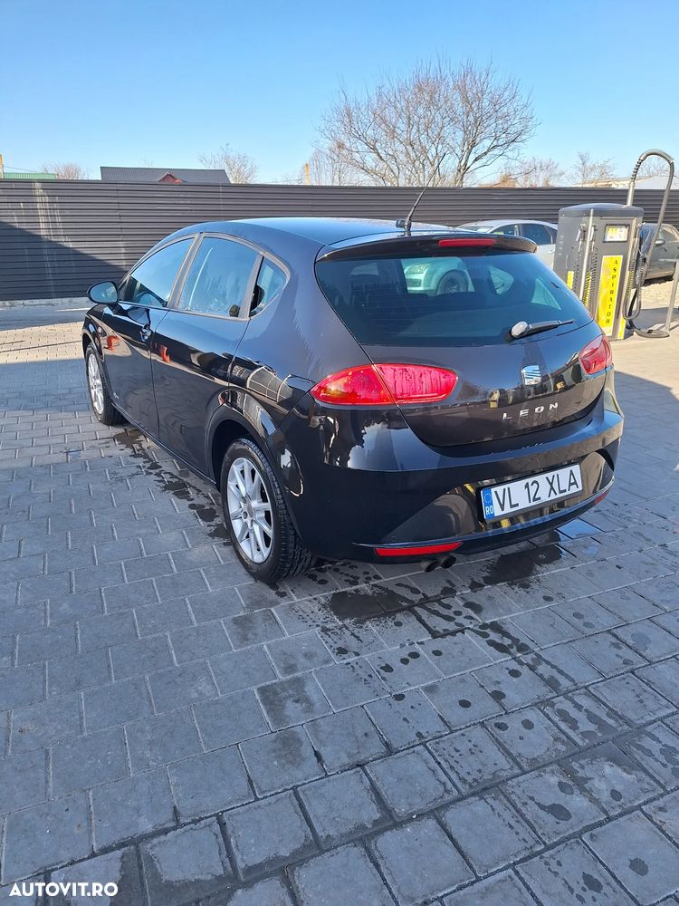 Seat Leon 2011 photo 3